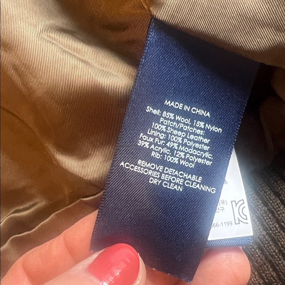 Ralph Lauren classic polo bomber with “fur” trim hood size 4 - Picture 7 of 8